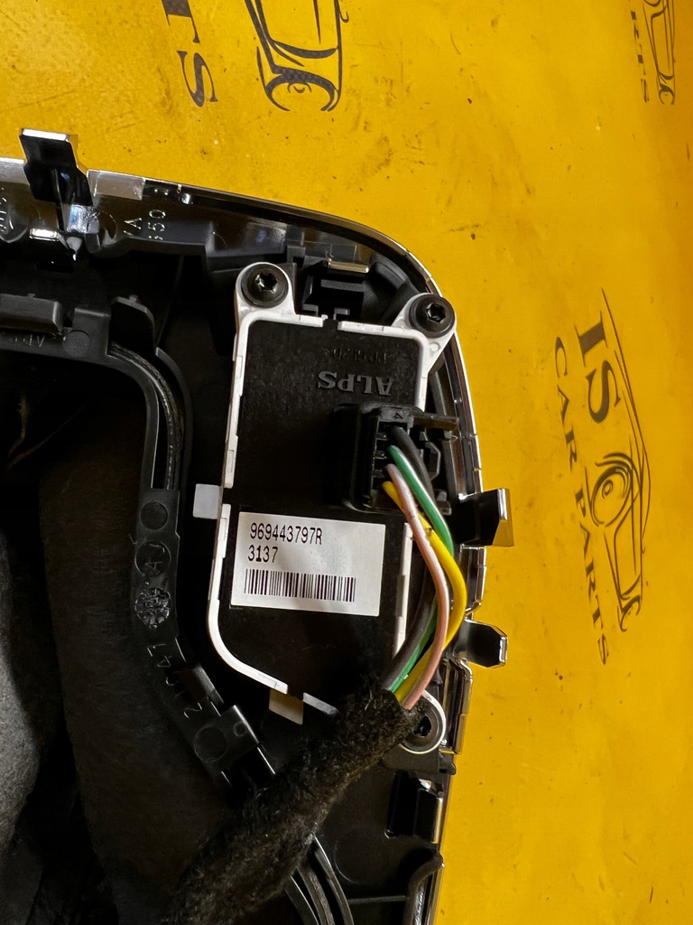 фото №10, Чохол рамка вибірник автоматична коробка передач renault megane iv gt line