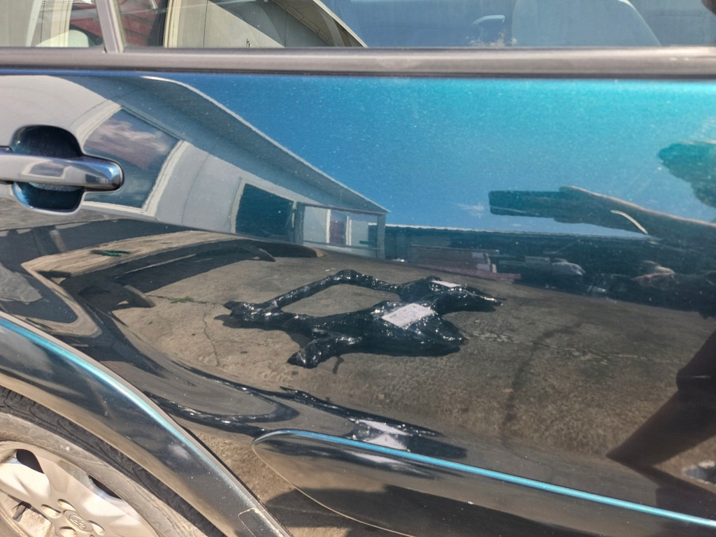 Toyota rav4 2 дверь правый  задняя правое  задняя 6s3 в Украине