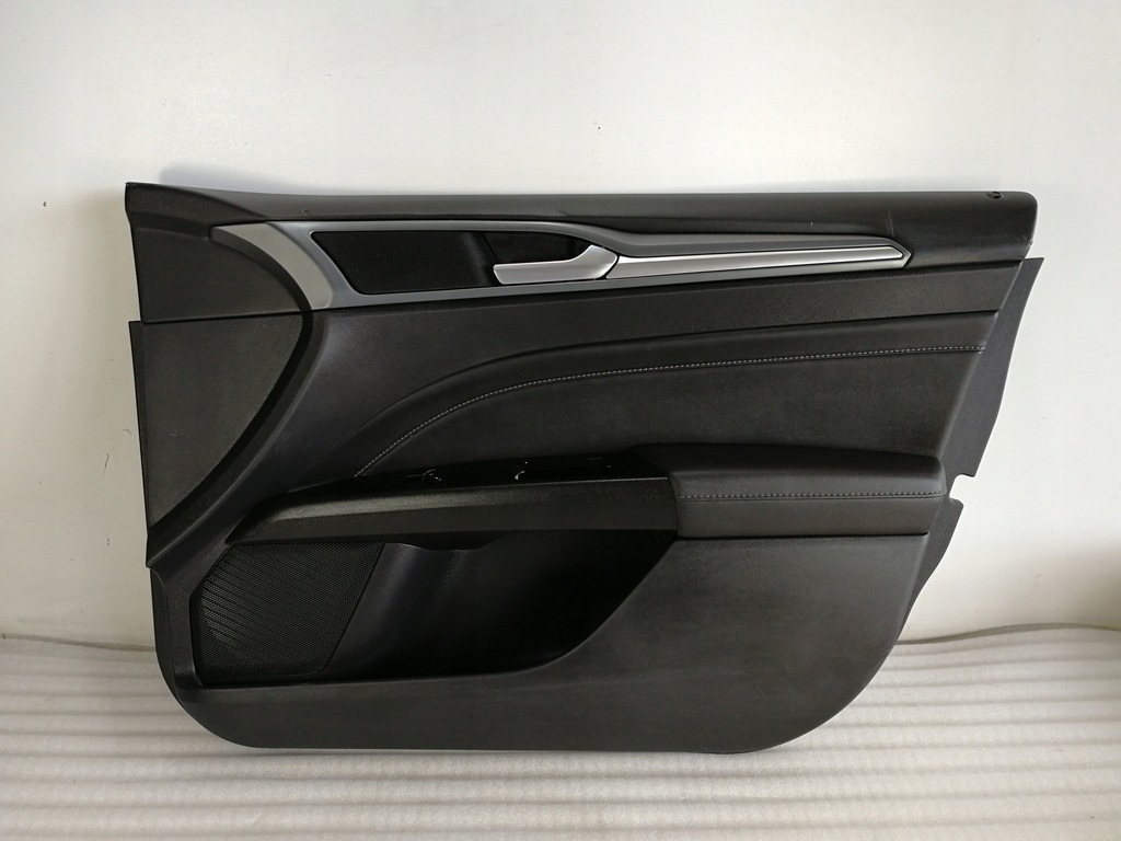 фото №1, Ford mondeo mk5 обшивка оббивка двері правий перед