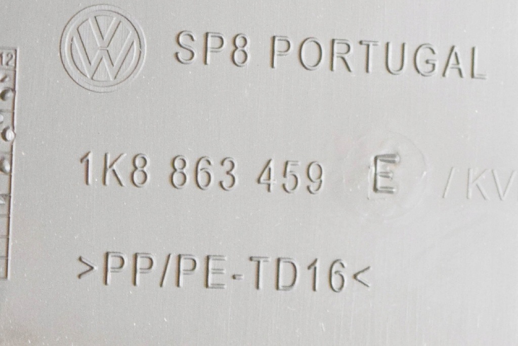 фото №6, Volkswagen scirocco mk3 молдинг замка крышки багажника 1k8863459e 2017