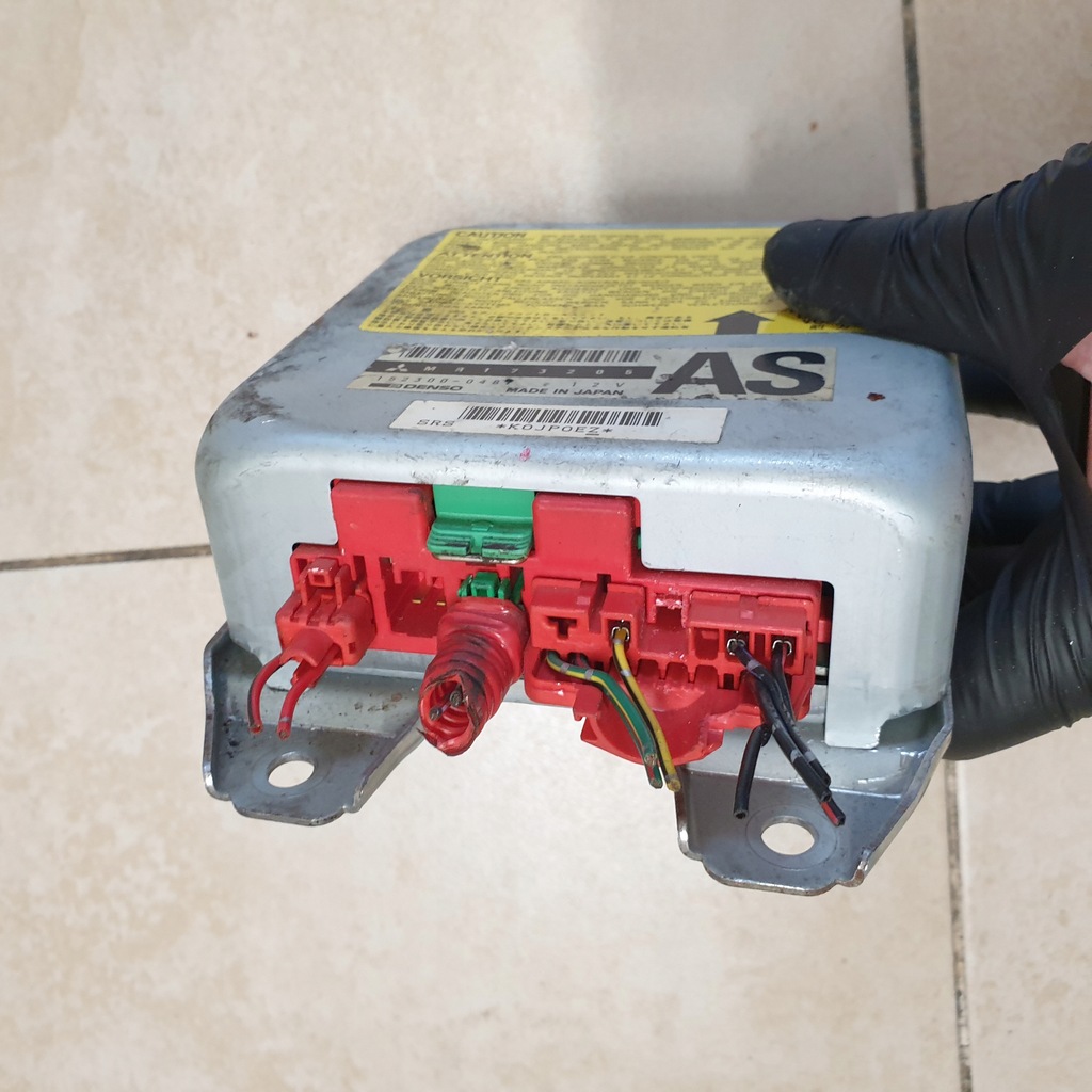 фото №8, Блок керування модуль подушка безпеки подушок повітряних mitsubishi space runner оригінальний номер