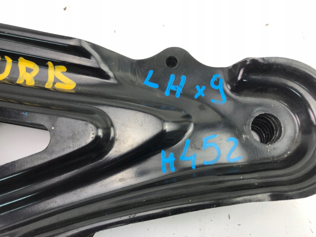 фото №9, Toyota auris ii кронштейн подрамник подрамник правый левый