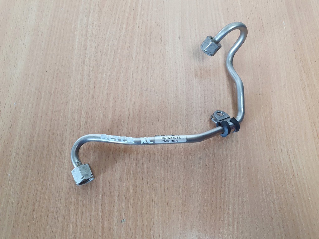 фото №1, Шланг трубка топлива 1.8 tsi cda vw audi seat altea xl 06j127501l