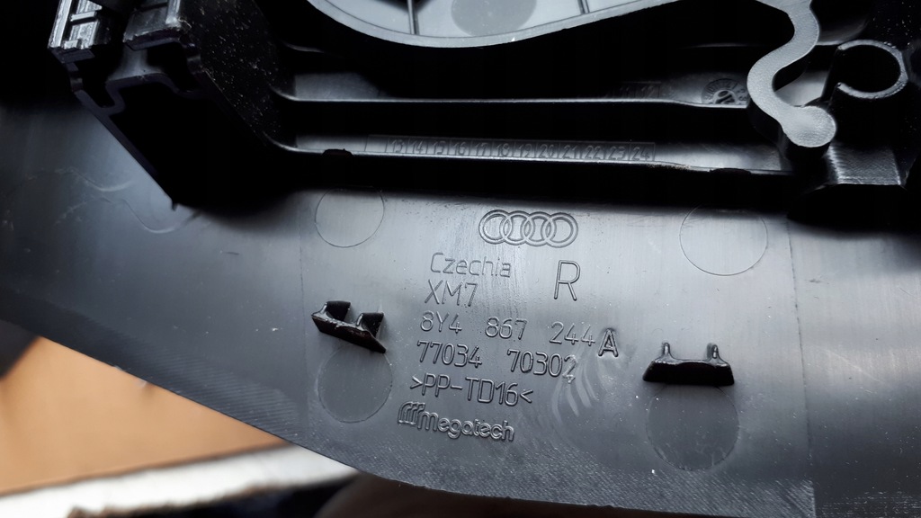 фото №10, A3 8y захист стійка права правий перед sline