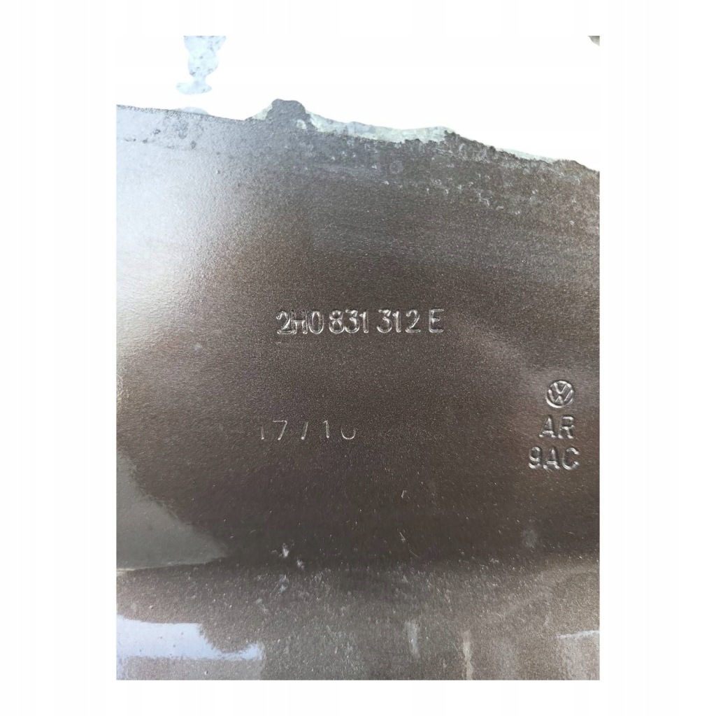 2011 volkswagen amarok дверь передние 2h0831312e Киев