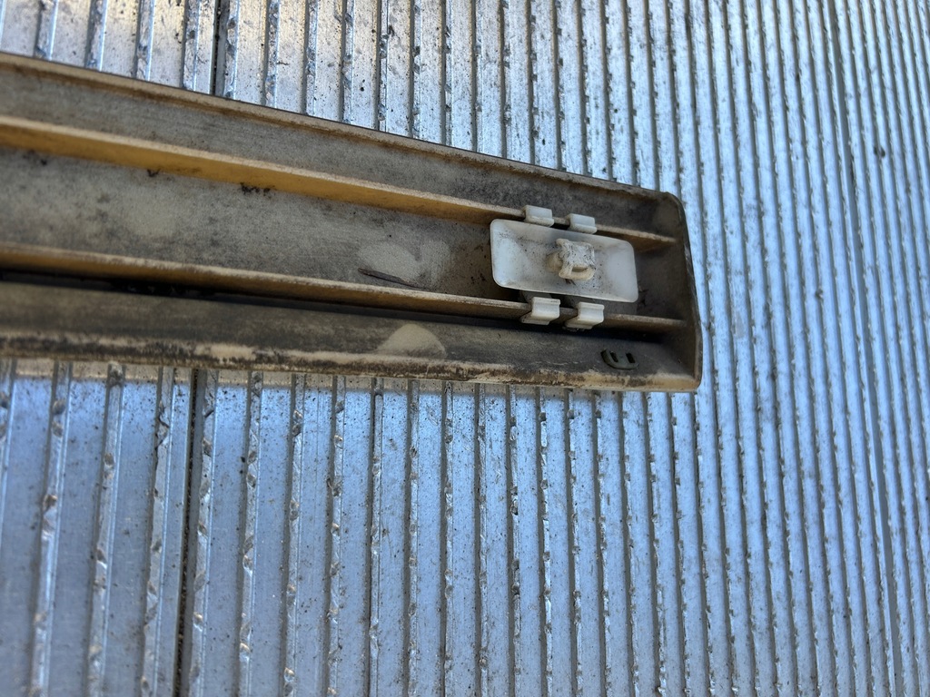 фото №11, Молдинг середня двері правий перед audi a8 d2 lift ly7w