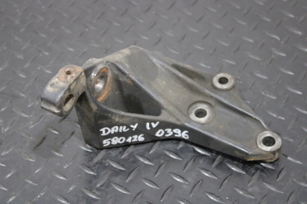 фото №1, Кронштейн кронштейн двигателя iveco daily iv 4 5801260396