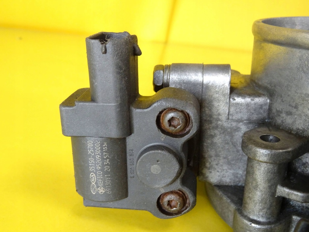 фото №10, Дроссельная заслонка kia carens ii 2.0 бензин 3510025300 / 3515025700 nr190