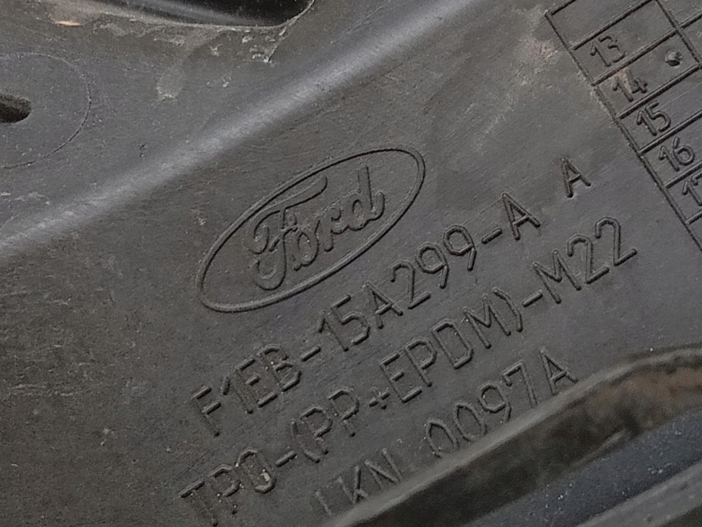 Решітка бампера ліва перед ford focus 3 Недорого