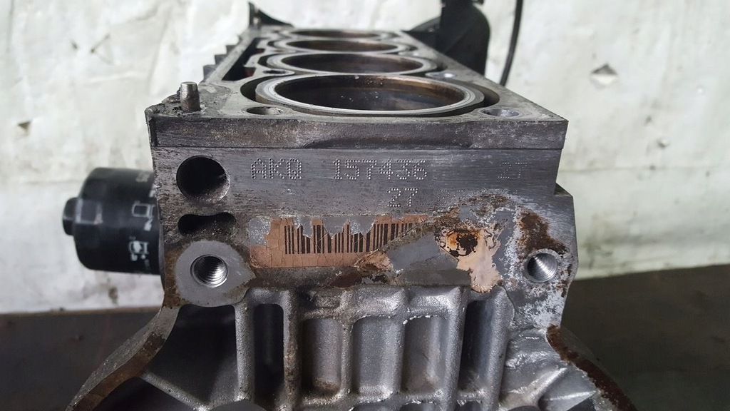 фото №9, Блок двигателя vw golf iv 1,4 16v akq