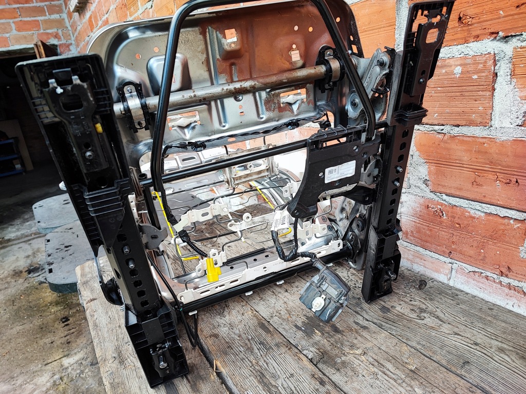 фото №13, Ford mondeo mk5 каркас сидіння правий перед пасажира