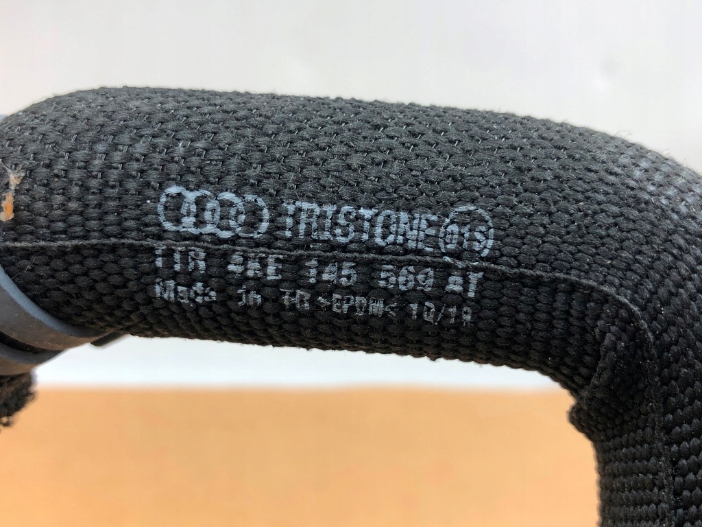 Електроклапан магістраль водяна шланги дроти радіатора audi e-tron 20- Ціна