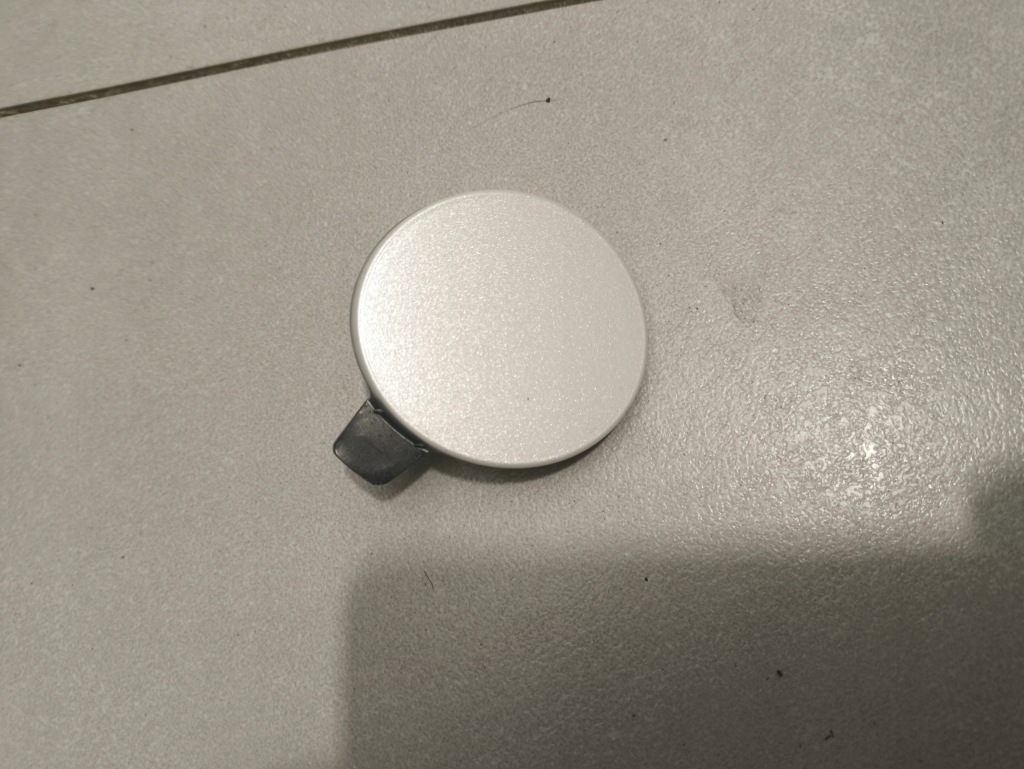 фото №1, Заглушка бампера перед tesla 3