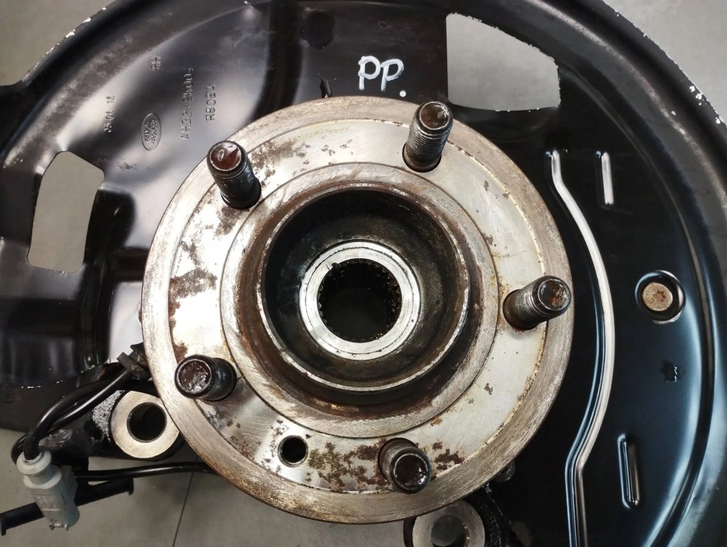 фото №2, Land rover range rover sport l320 5.0 v8 поворотный кулак правая перед 8h323k185aa