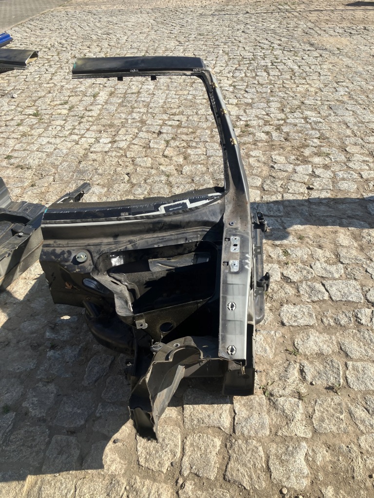 Порог стойка  a стойка  крыши  четверть левая mercedes slk r171 Цена