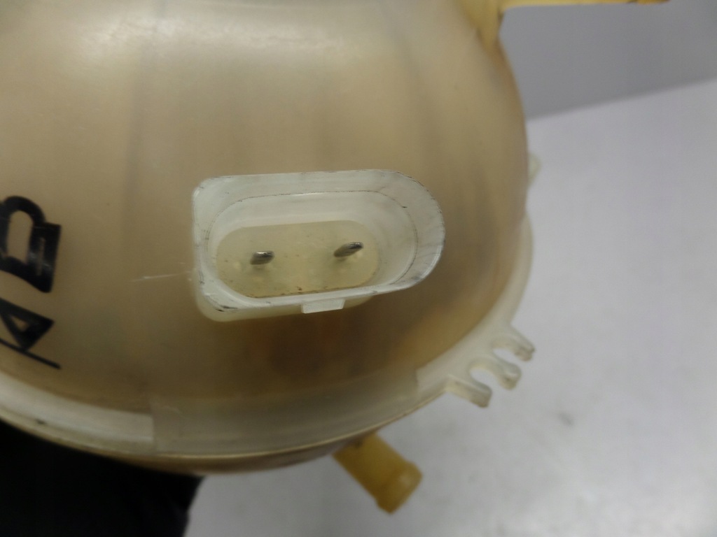 фото №9, Бачок расширительный жидкость audi a3 8l 1.8 t agu 1j0121407