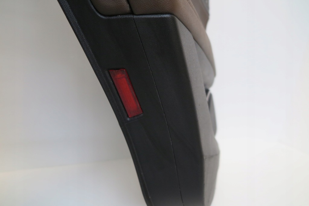 фото №7, Обшивка двері лівий задня alfa romeo stelvio 156197052