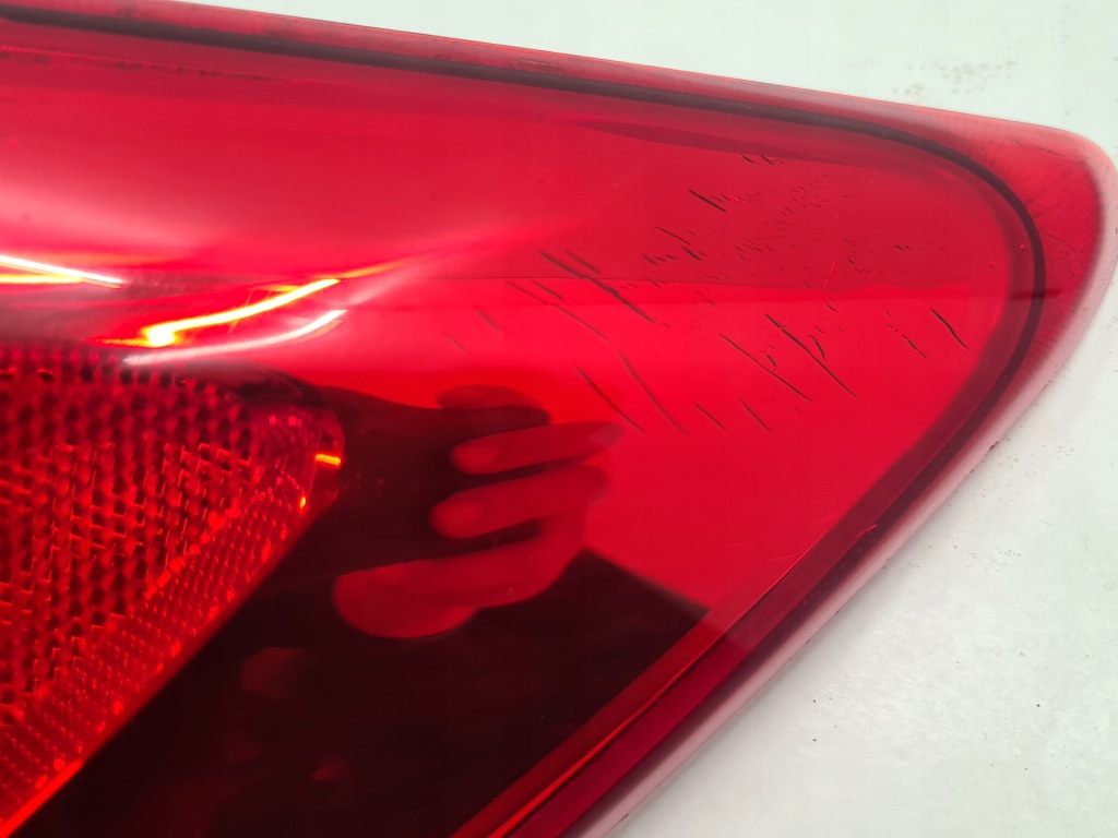 фото №2, Kia sportage iii лампа правий задня led