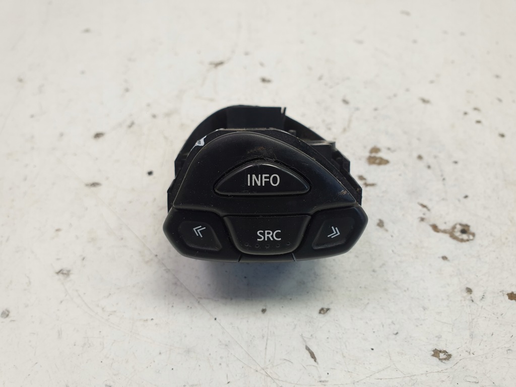 фото №1, Nissan primera p12 панель радио переключатель