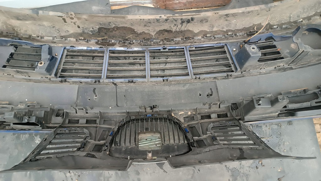 фото №10, Бампер перед решётка радиатора значок решётки seat ibiza cordoba iii niebieski