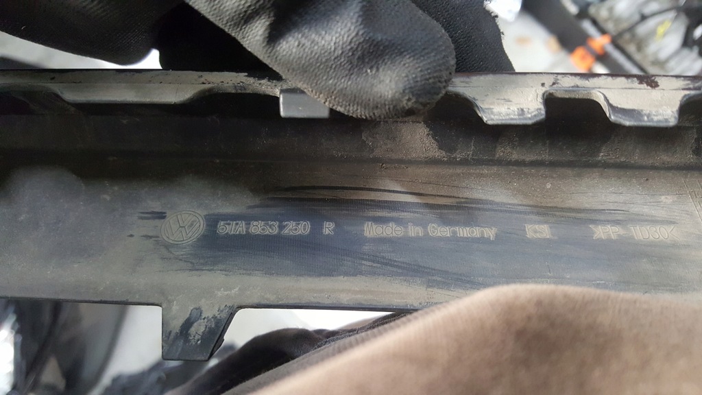 фото №11, Молдинг порог правая vw touran r-line 5ta853250