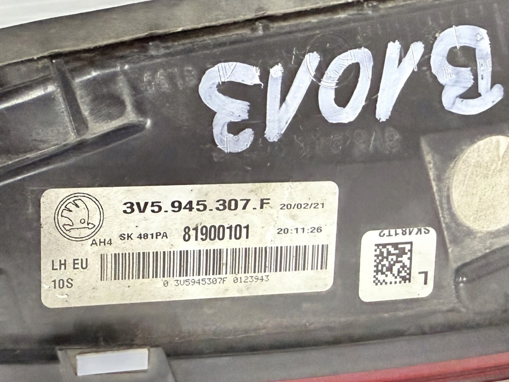 фото №6, Skoda superb iii 3 3v5 lift led лампа задня ліва w кришка 19-22r 3v5945307f