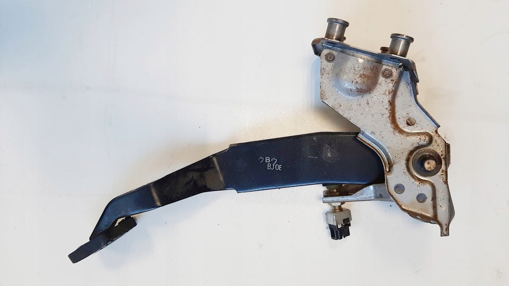 фото №2, Педаль гальма mazda 323f bj