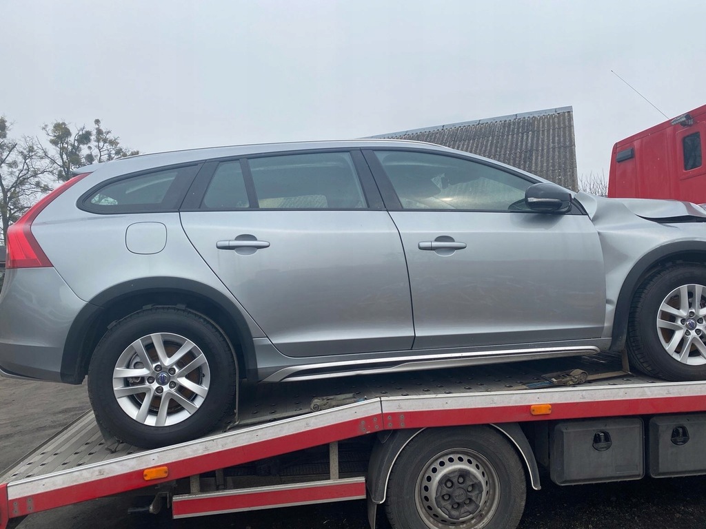 фото №1, 296 volvo v60 s60 дверь задние правое 721