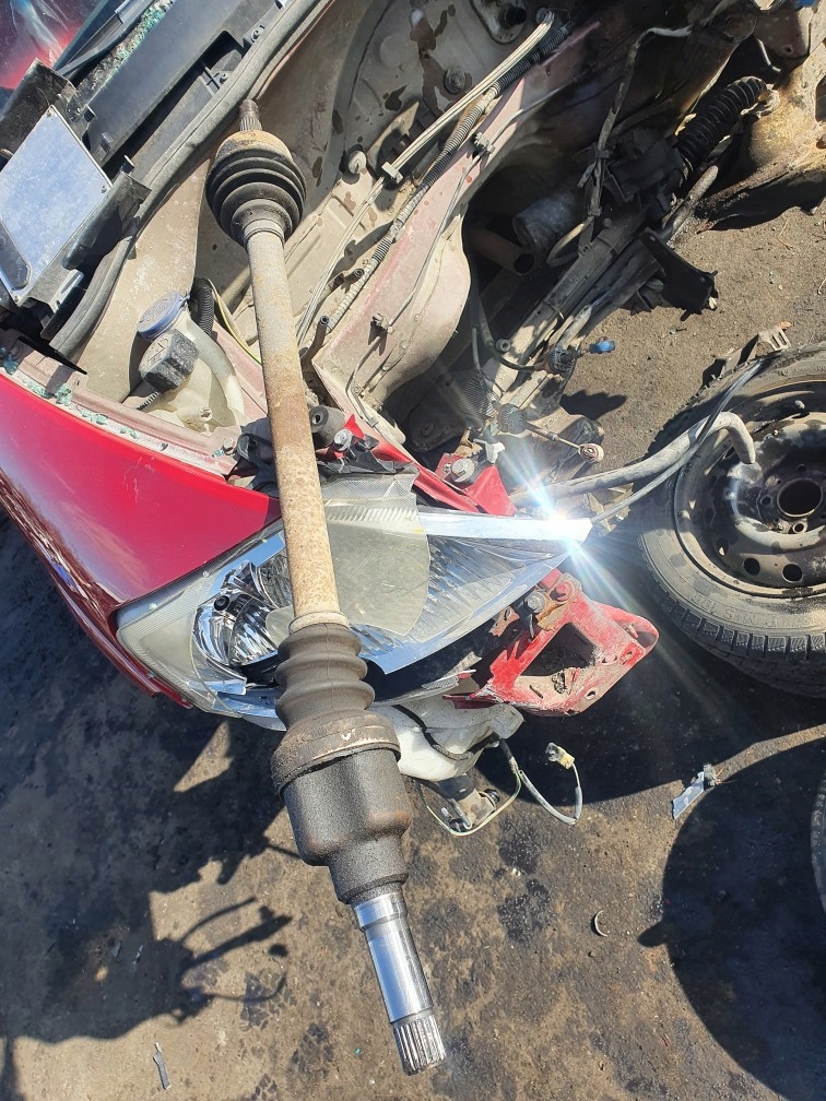 фото №1, Приводной вал правая длинная citroen c3 2002r 1.4