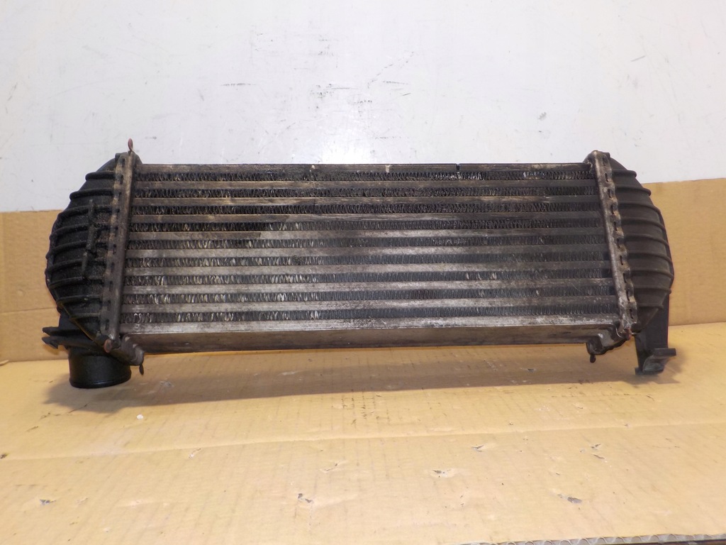 фото №1, Радіатор повітря інтеркулер renault kangoo ii 8200427469