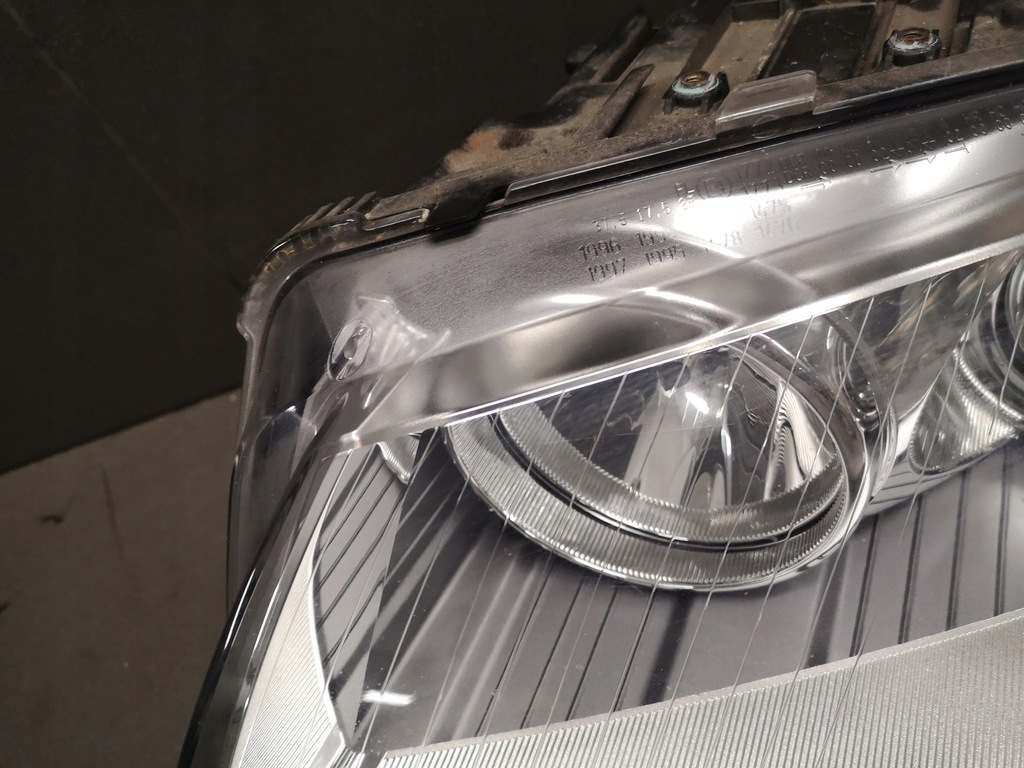 фото №6, Лампа левый перед audi a8 d3 uk 4e0941003bn