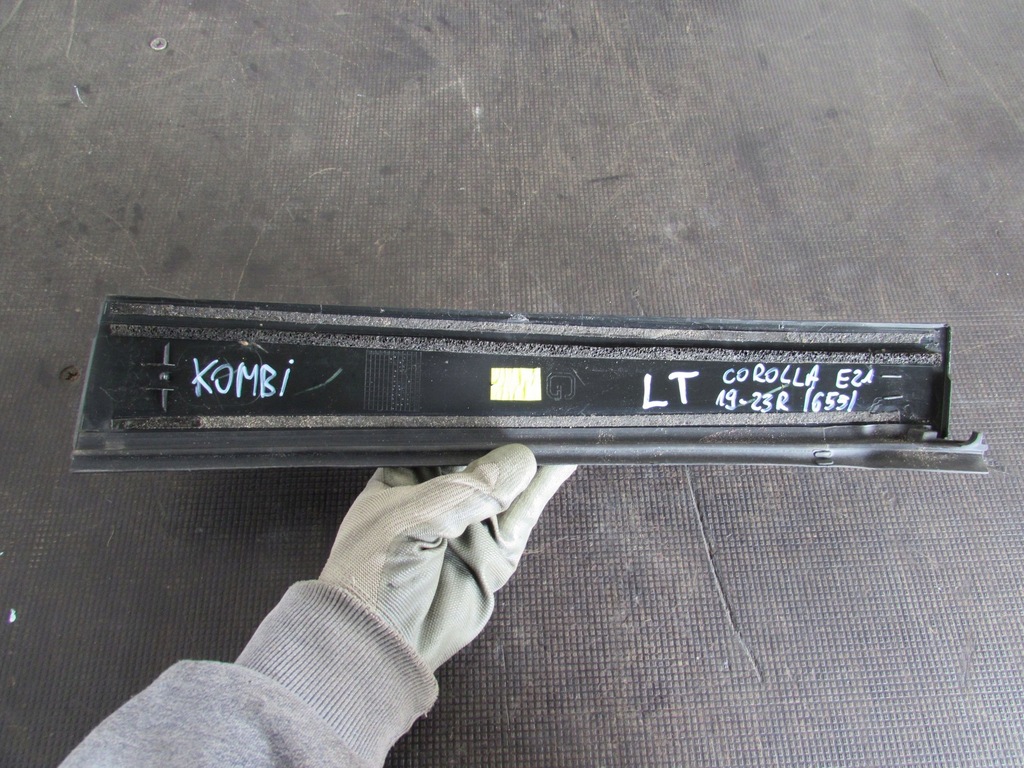 фото №7, Молдинг двері лівий задня kombi toyota corolla e21 19-23 hybrid