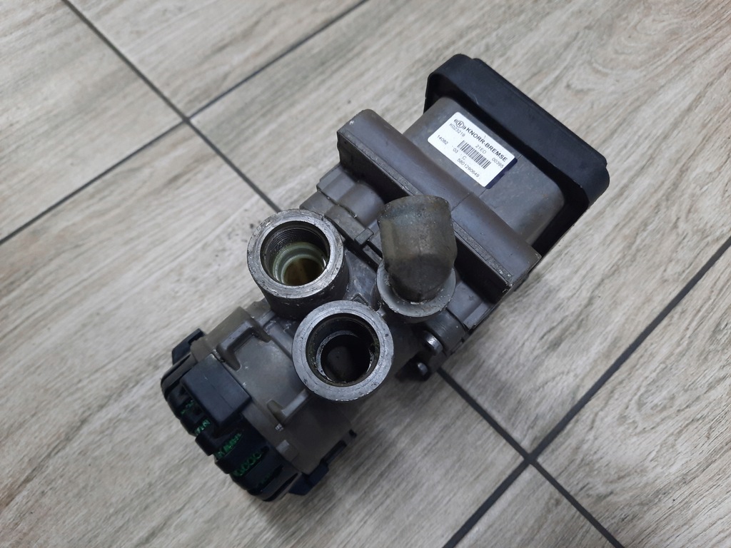 фото №1, Клапан перед модулятор ebs volvo fh fm renault dxi