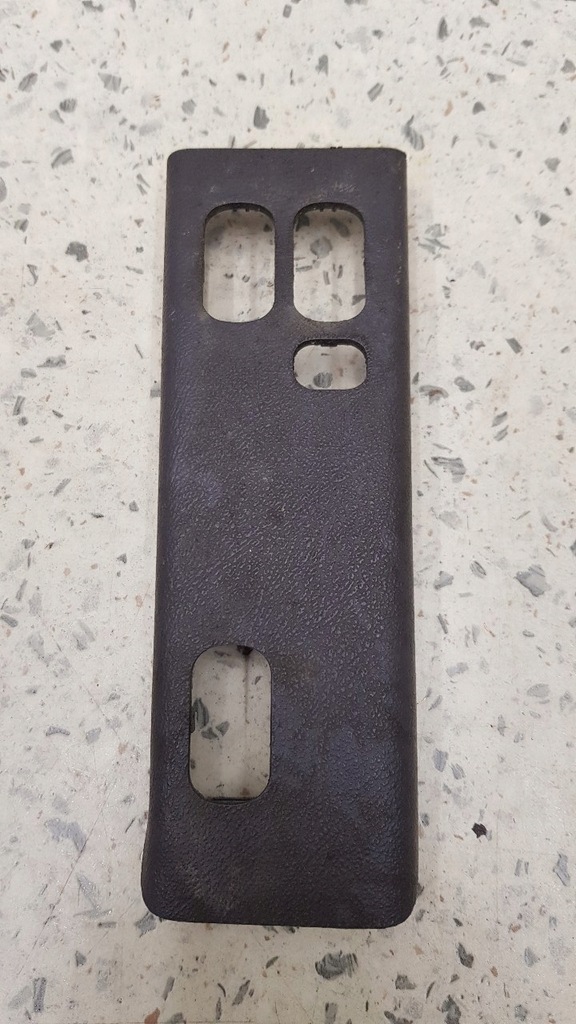 фото №1, Рамка захист кнопок вікон mercedes w168