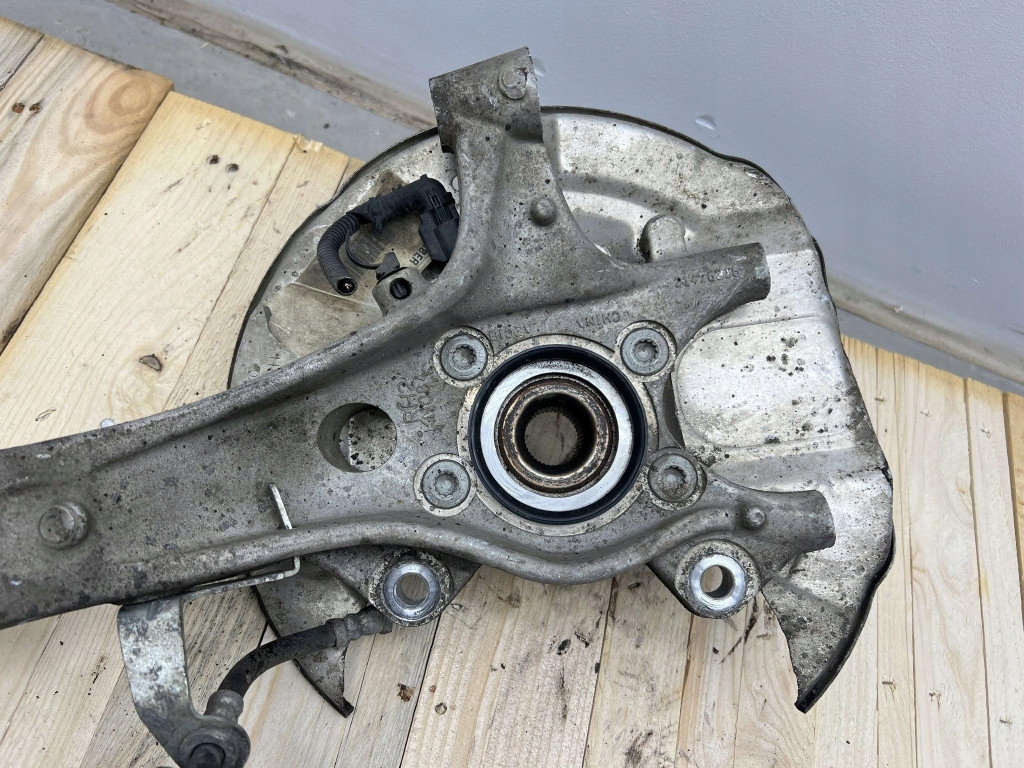 фото №4, Volvo v60 ii s60 iii 2018- 2.0 d3 поворотний кулак права 31476316