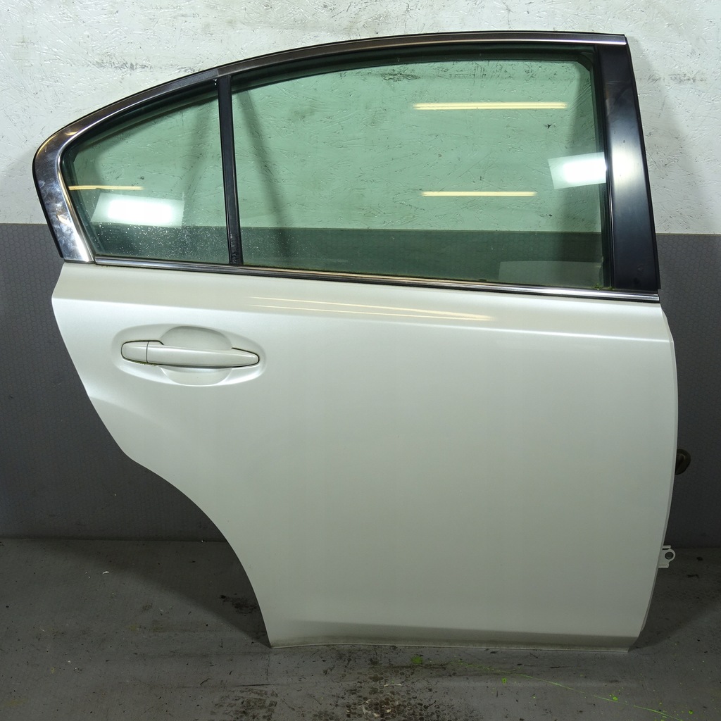 фото №1, Subaru legacy v sedan дверь задняя правое 37j
