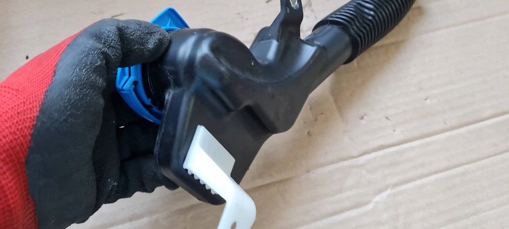 фото №8, S3 8y a3 lift заливная горловина трубка омывателя бачок жидкость 8y0955462a