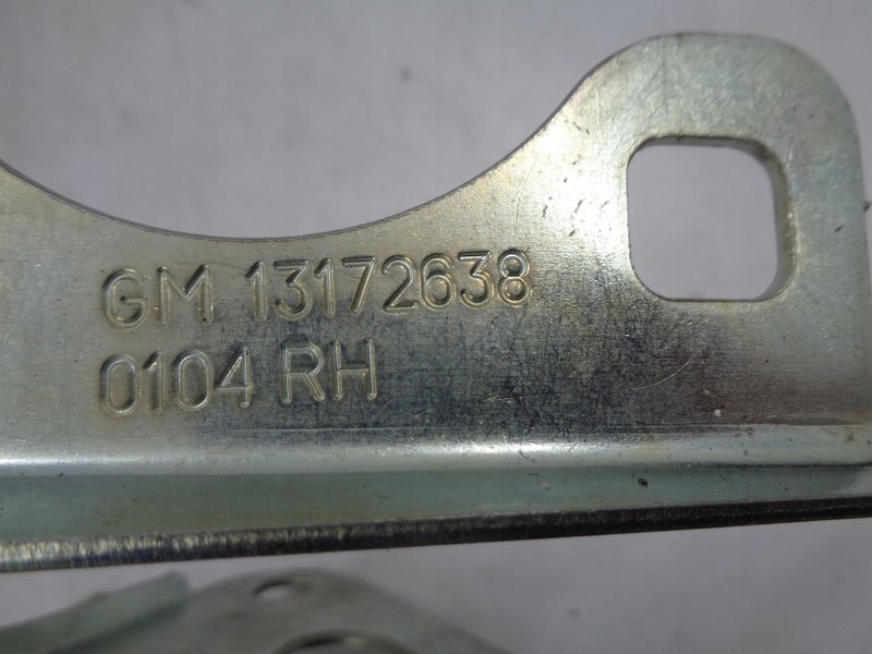 фото №3, Opel zafira a петля капот правый