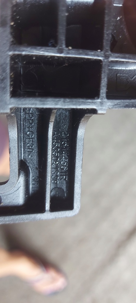 фото №6, Кронштейн кронштейн радиатора twingo iii 215144501r