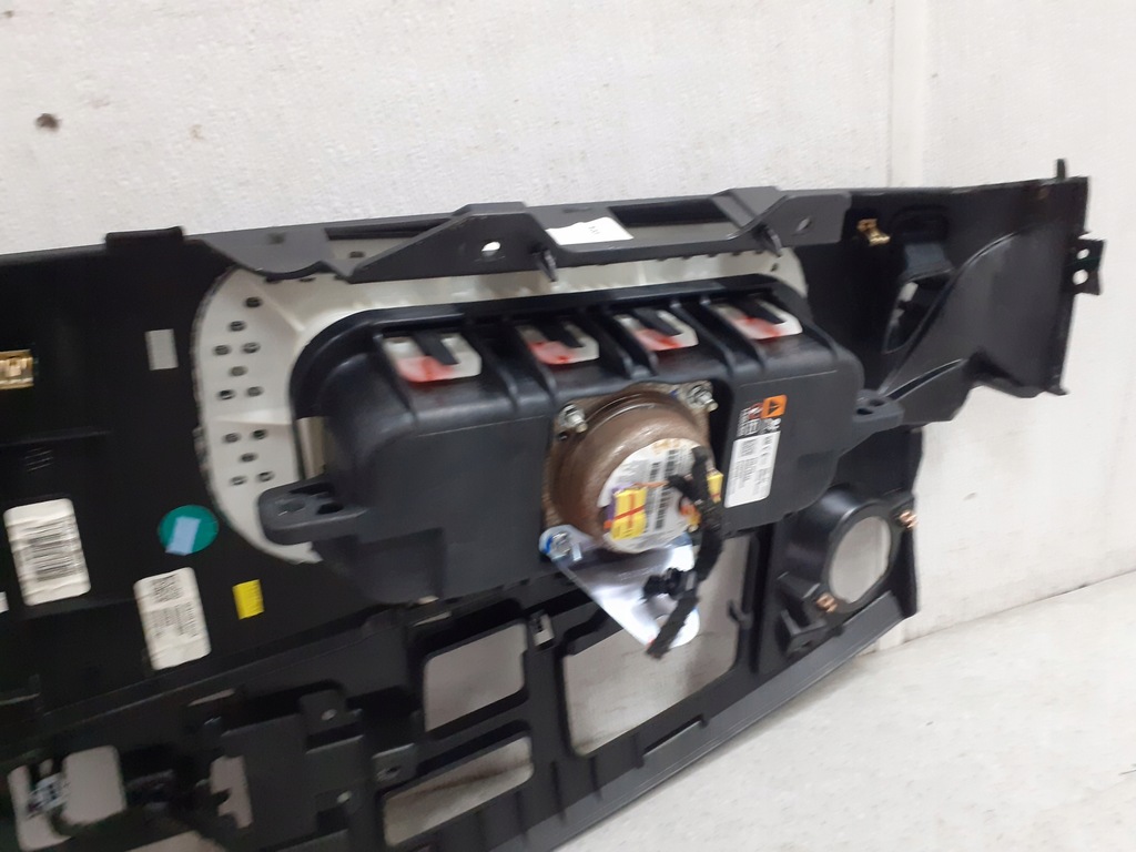 фото №7, Camaro 2016-20 панель приладів консоль подушка водія ремені натягувачі оригінал