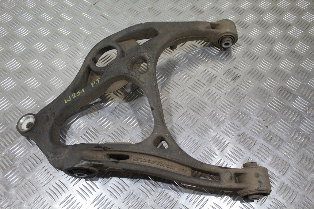 фото №1, Рычаг правый задняя r-klasa w251 amg