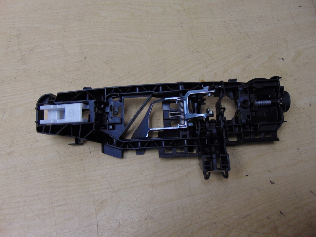 фото №9, Кронштейн кронштейн ручка правий задня mercedes w205