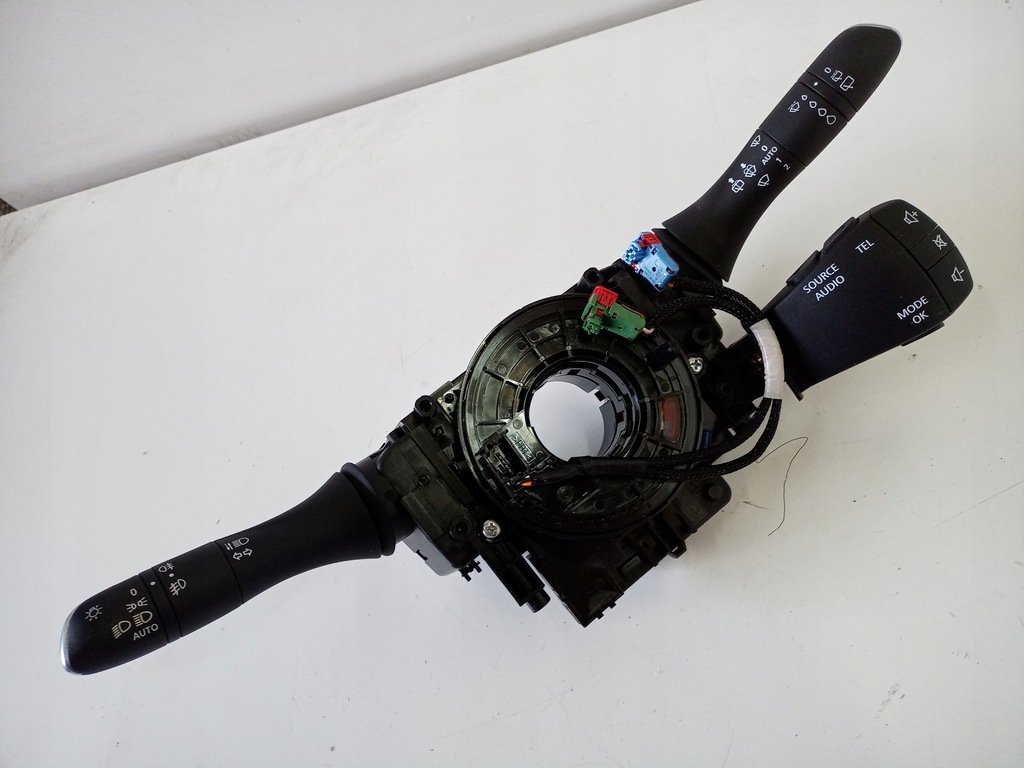 фото №1, Перемикач комбінований 255678341r--c renault kadjar