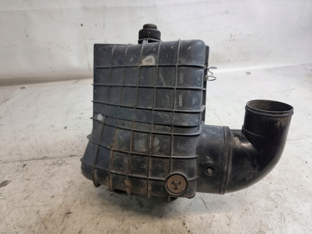 фото №8, Корпус фільтра повітря оригінальний номер 91153318 opel frontera a 2.5 tds