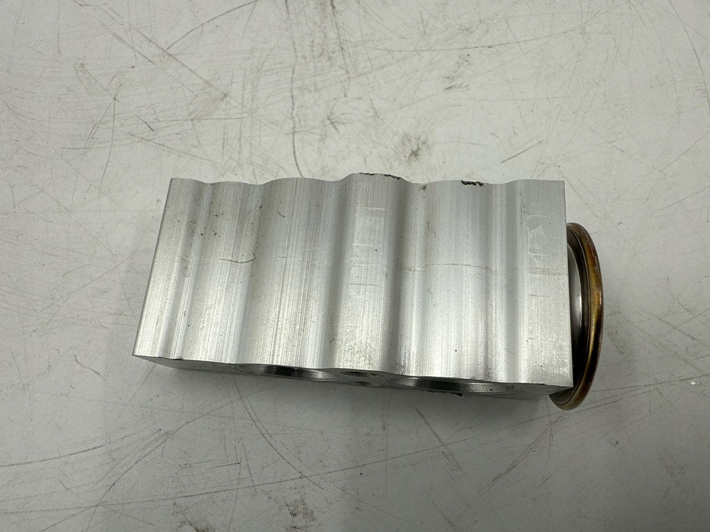 фото №5, Toyota corolla e210 e21 2023 перед клапан розширювальний кондиціонера a/c