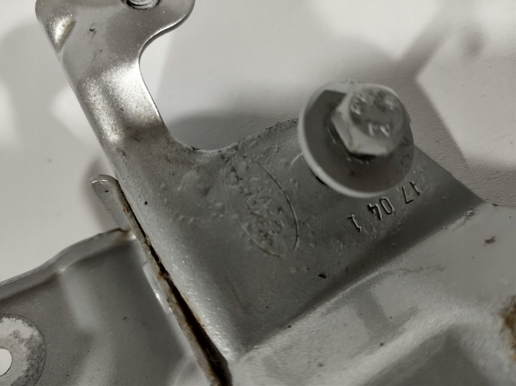 фото №7, Range rover evoque 12- кронштейн крила праве