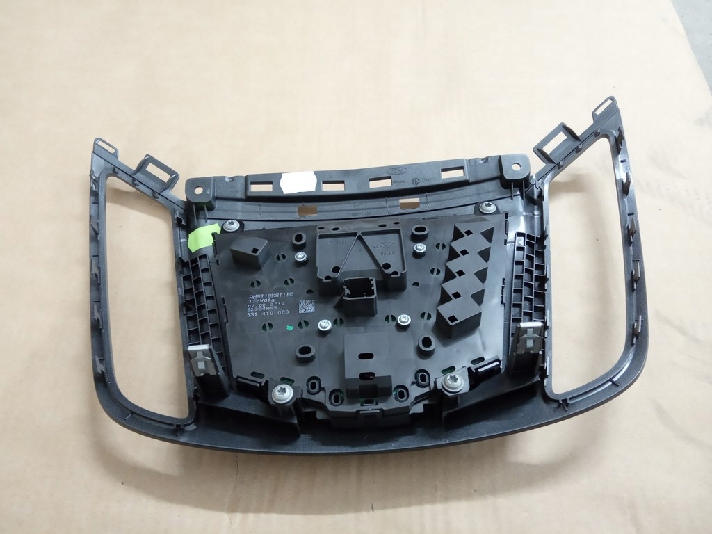 фото №6, Ford c-max mk2 - панель радіо