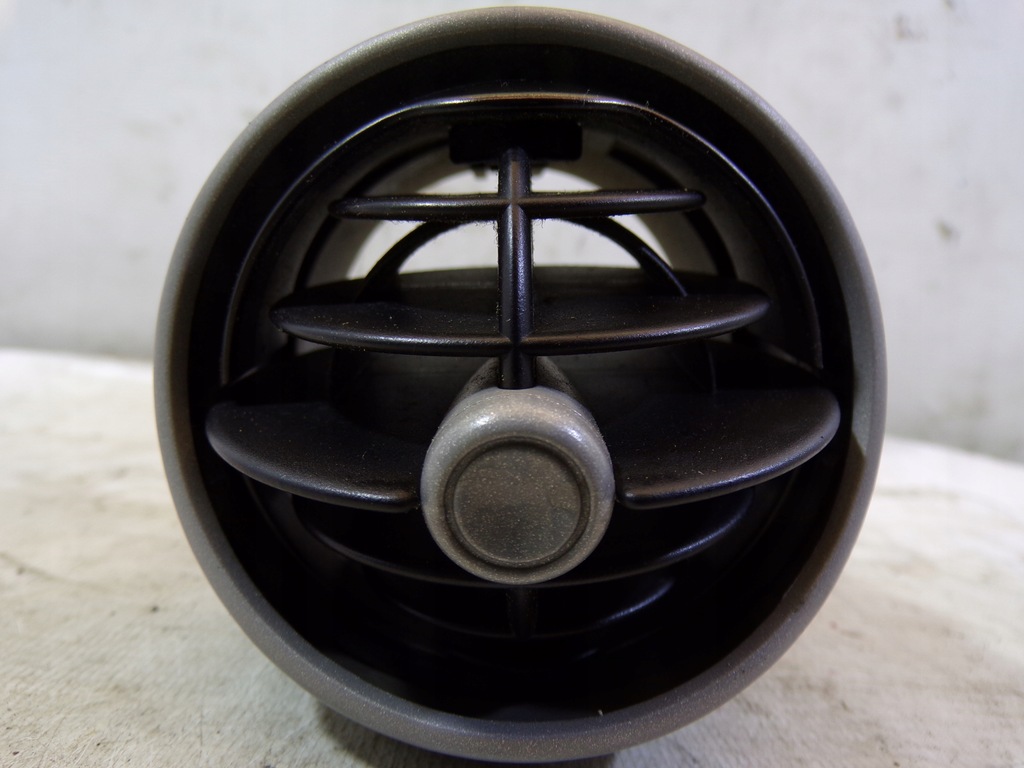 фото №1, Решётка обдув средняя smart forfour 2