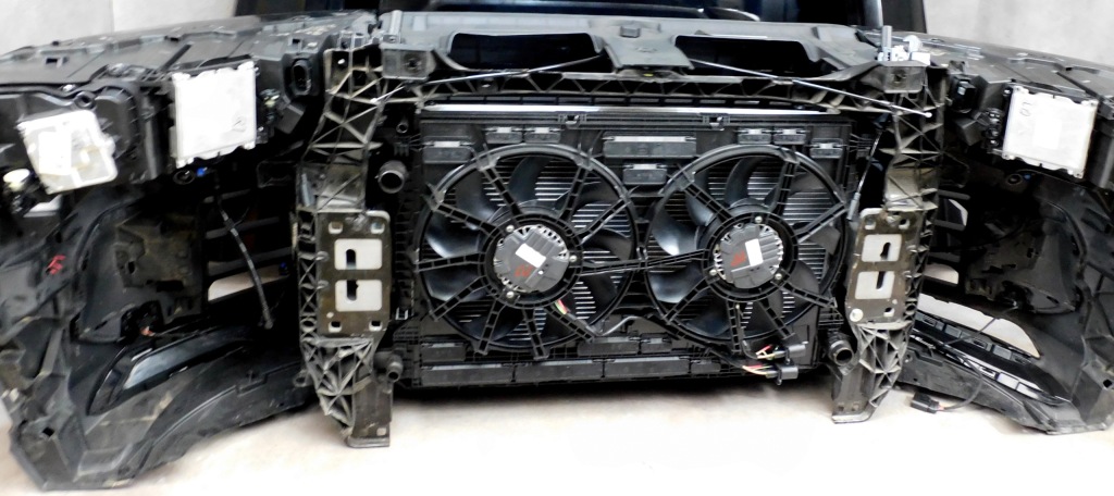 Audi q7 4m s line перед бампер фари капот ремінь крила full led Ціна