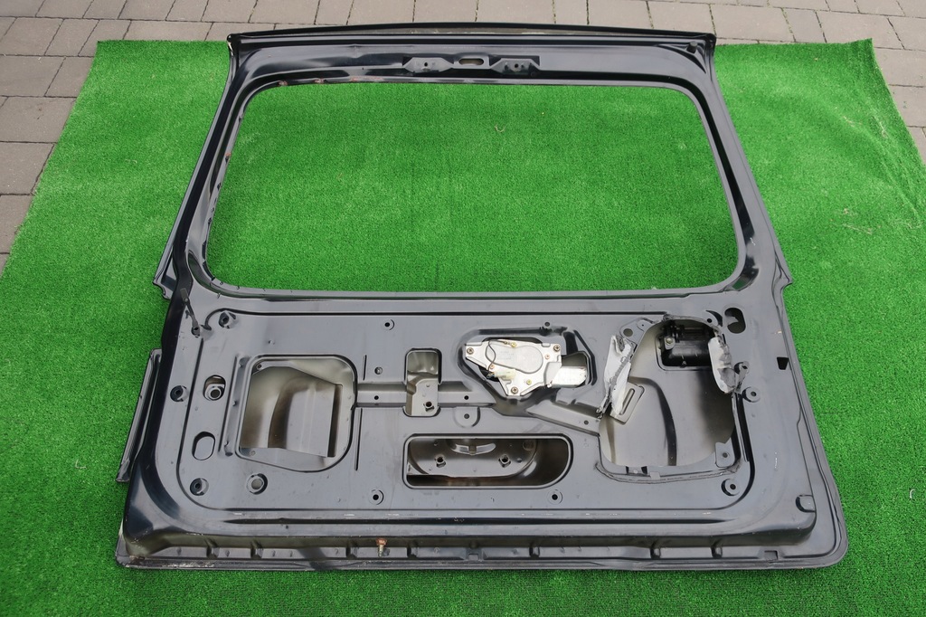 фото №6, Крышка багажника задняя suzuki jimny zj3